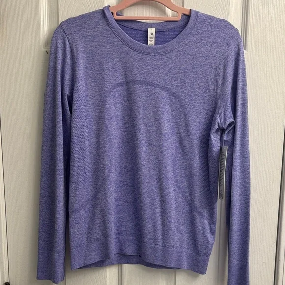 Lululemon Relaxed Swiftly NWT - Picture 1 of 3